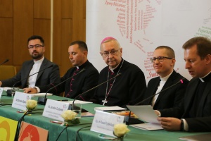 konferencja prasowa w episkopacie